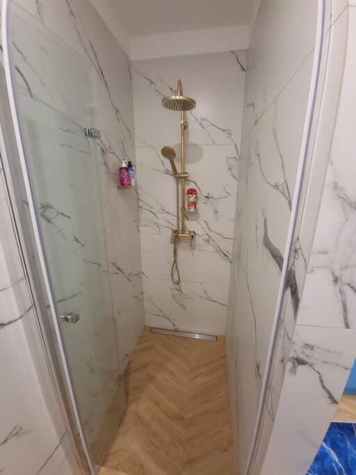 ビャウィストクApartament Rainbowアパートメント エクステリア 写真